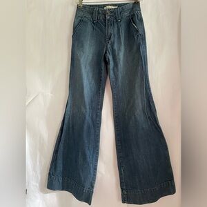 Old Navy Wide Leg Denim High Rise Medium Wash, size 0